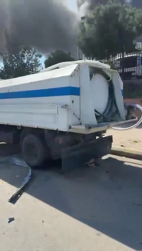 Israeli airstrike in the vicinity of the old airport road