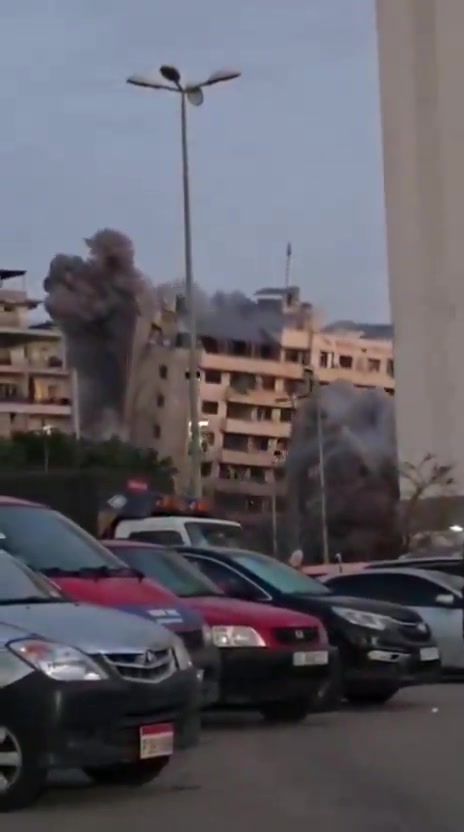Video documents the moment of the raid on the threatened building in Al-Bashoura.