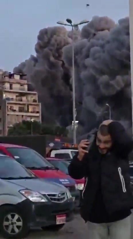 Video documents the moment of the raid on the threatened building in Al-Bashoura.