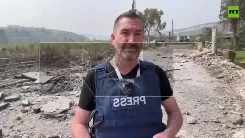 The moment RT correspondent Steve Sweeney and his cameraman were injured during the airstrike on the bridge in Qasmiyeh, southern Lebanon