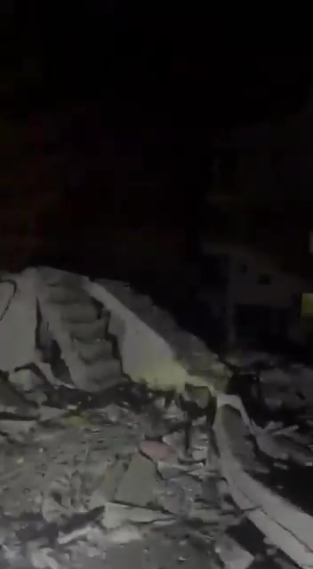 Scenes from the site of the airstrike that targeted the town of Al-Housh in the Tyre district