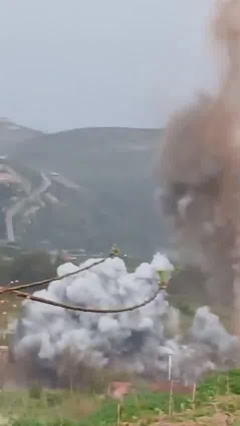 A video circulating online shows another angle of the violent Israeli airstrike that targeted the Qasmiyeh Bridge in southern Lebanon.
