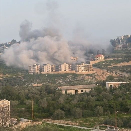 Houmine al-Tahta (South Lebanon): Four members of one family were killed in a brutal Israeli raid on a house at dawn today.