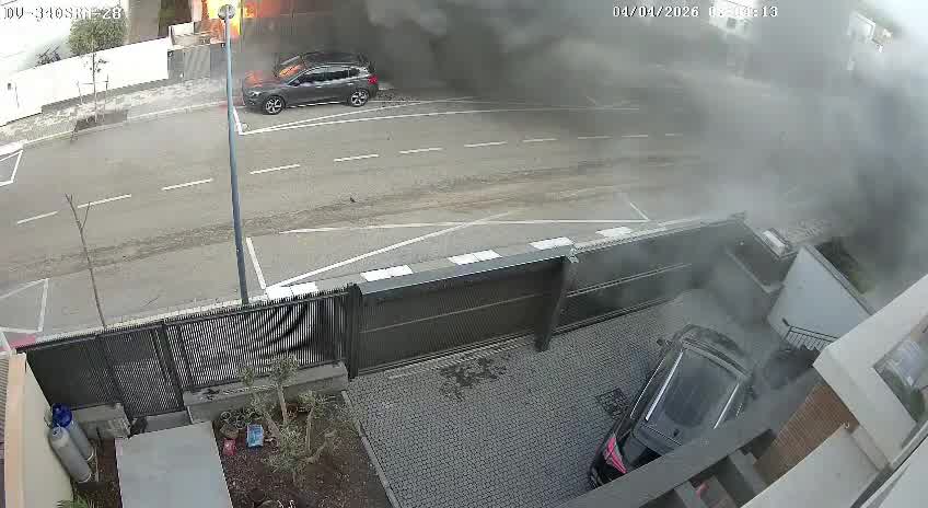 A projectile struck the northern city of Kiryat Shmona this morning without sirens sounding. Rescue services say the impact damaged a road, with shrapnel hitting nearby homes and cars. No injuries were caused.The Israeli army says it is investigating the incident.