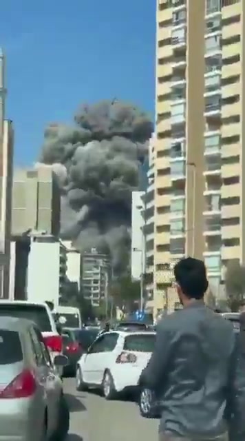 The moment an Israeli airstrike destroyed the Abi Haydar Tower in Beirut's Mazra'a
