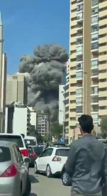 Moment of an air raid on the Cola area in Beirut