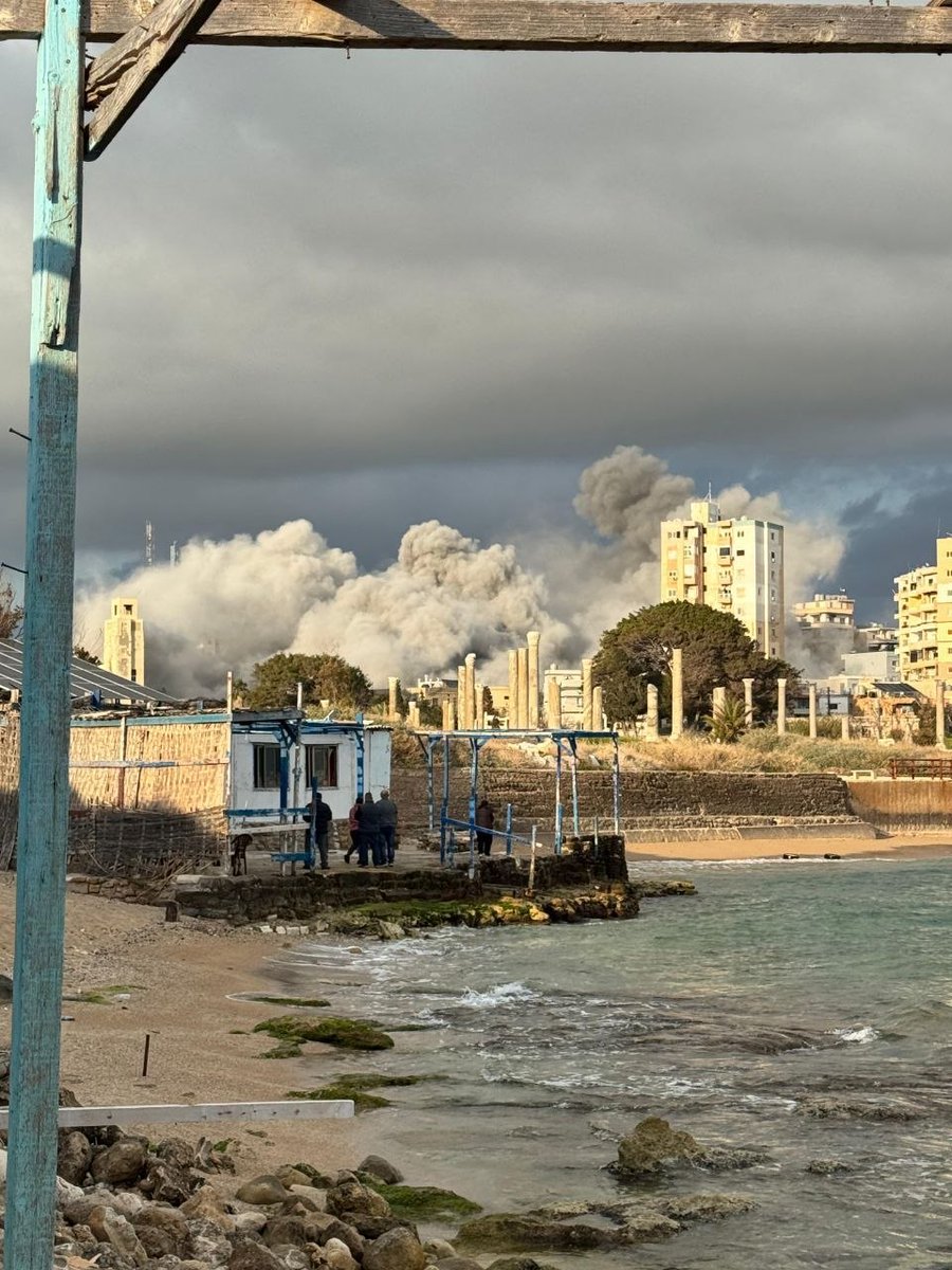 Massive Israeli hit the city of Tyre in southern Lebanon