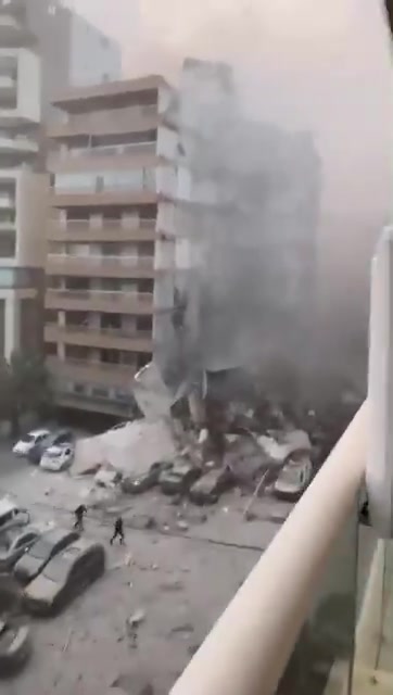 The extent of the destruction in Khayyat Hill following the Israeli raid