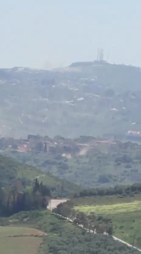 Artillery shelling on the town of Qantara in the Marjeyoun district