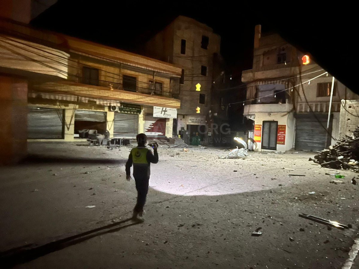 Two consecutive airstrikes targeted the town of Bazouriyeh with two missiles that did not explode.