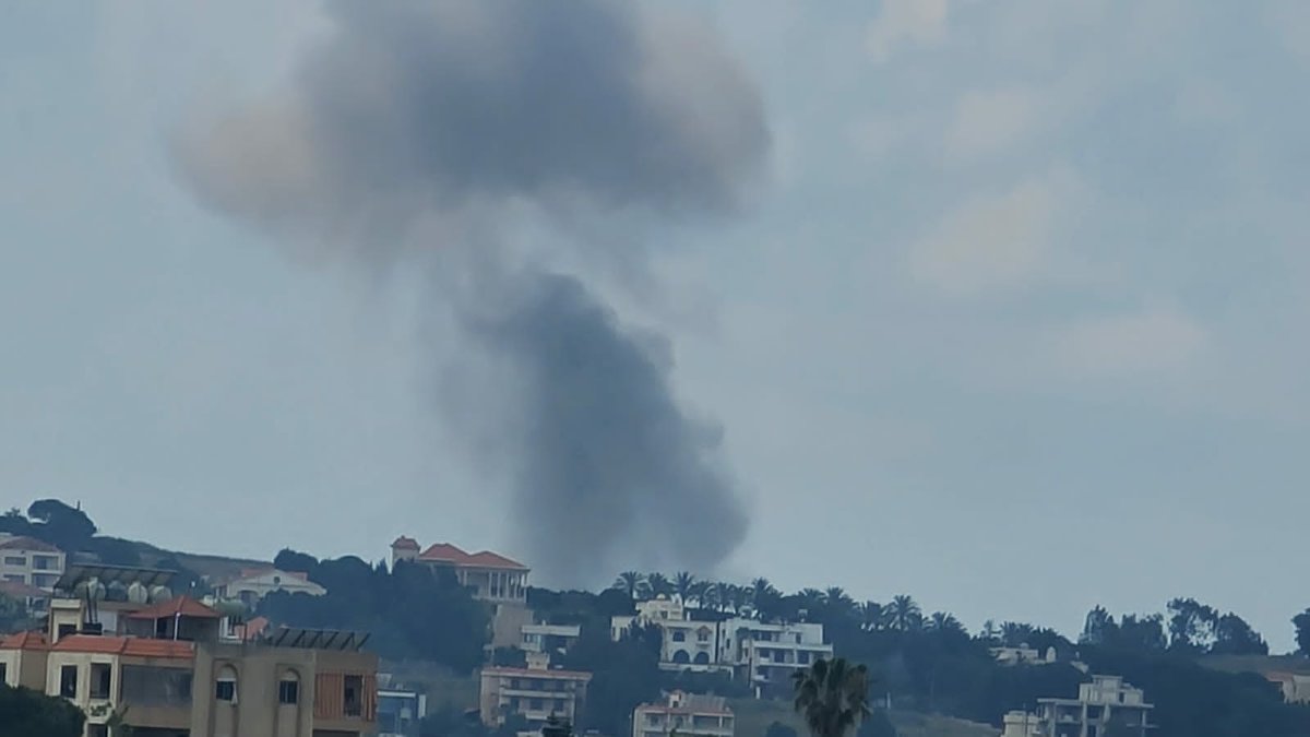 Airstrike targets area near Mefdoun town in southern Lebanon