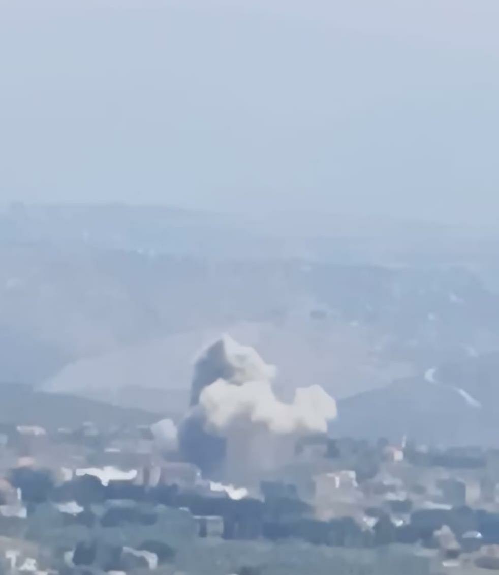 Airstrike targets town of Ghandouriyeh in southern Lebanon