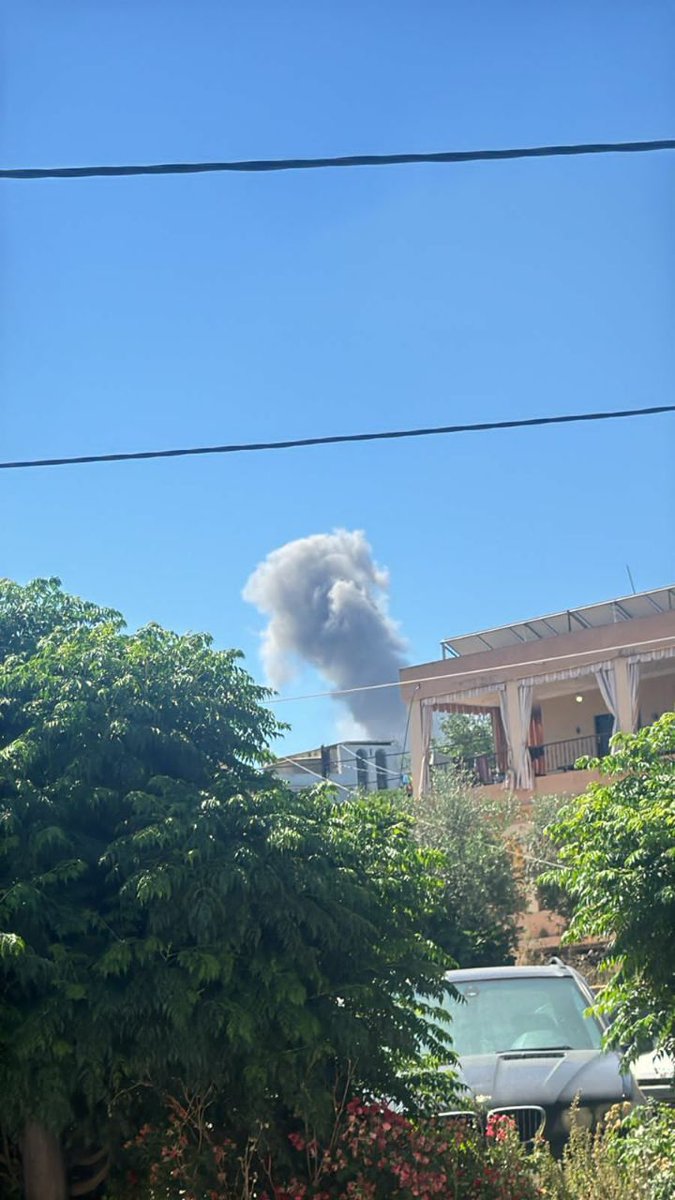 Aircraft launch an airstrike targeting the town of Kafrsir in southern Lebanon.